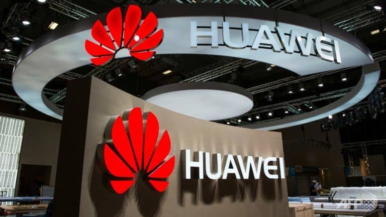 Huawei sues Samsung for violating patents