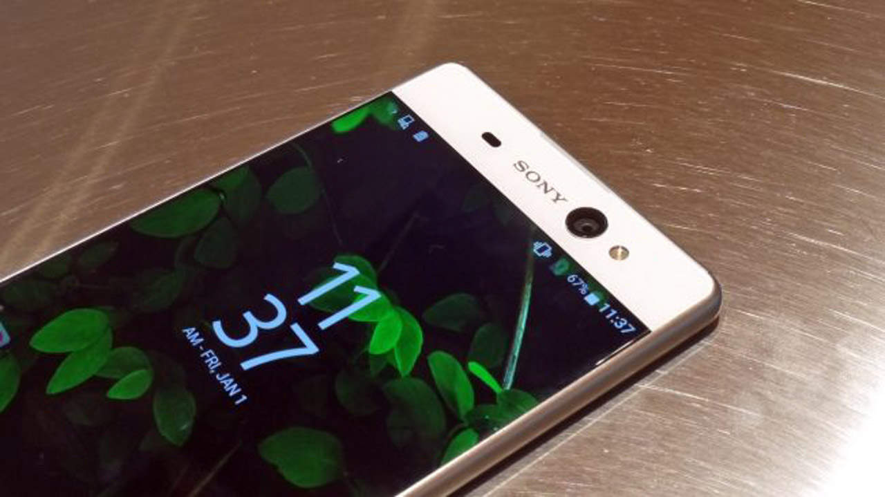 Zenfone 3 Ultra vs Sony Xperia XA Ultra