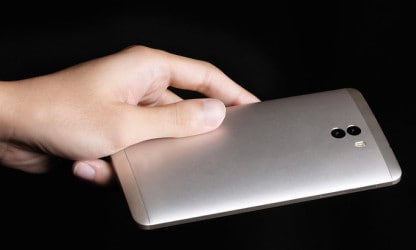 LeEco Le Pro 3 vs Velocity One hihi