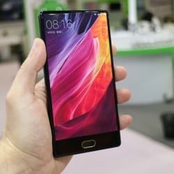 Chinese Bezel-less rivals