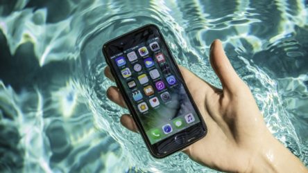5 Waterproof smartphones