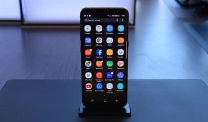 5 popular bezel-less phones