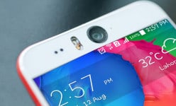 Smartphones with front flash: Best available devices for July